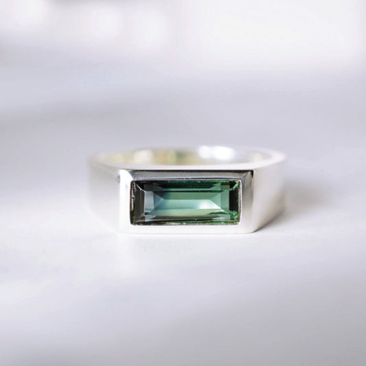 Bi-color green tourmaline signet ring