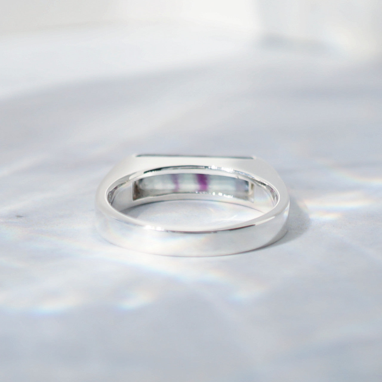 Bi-color fluorite ring