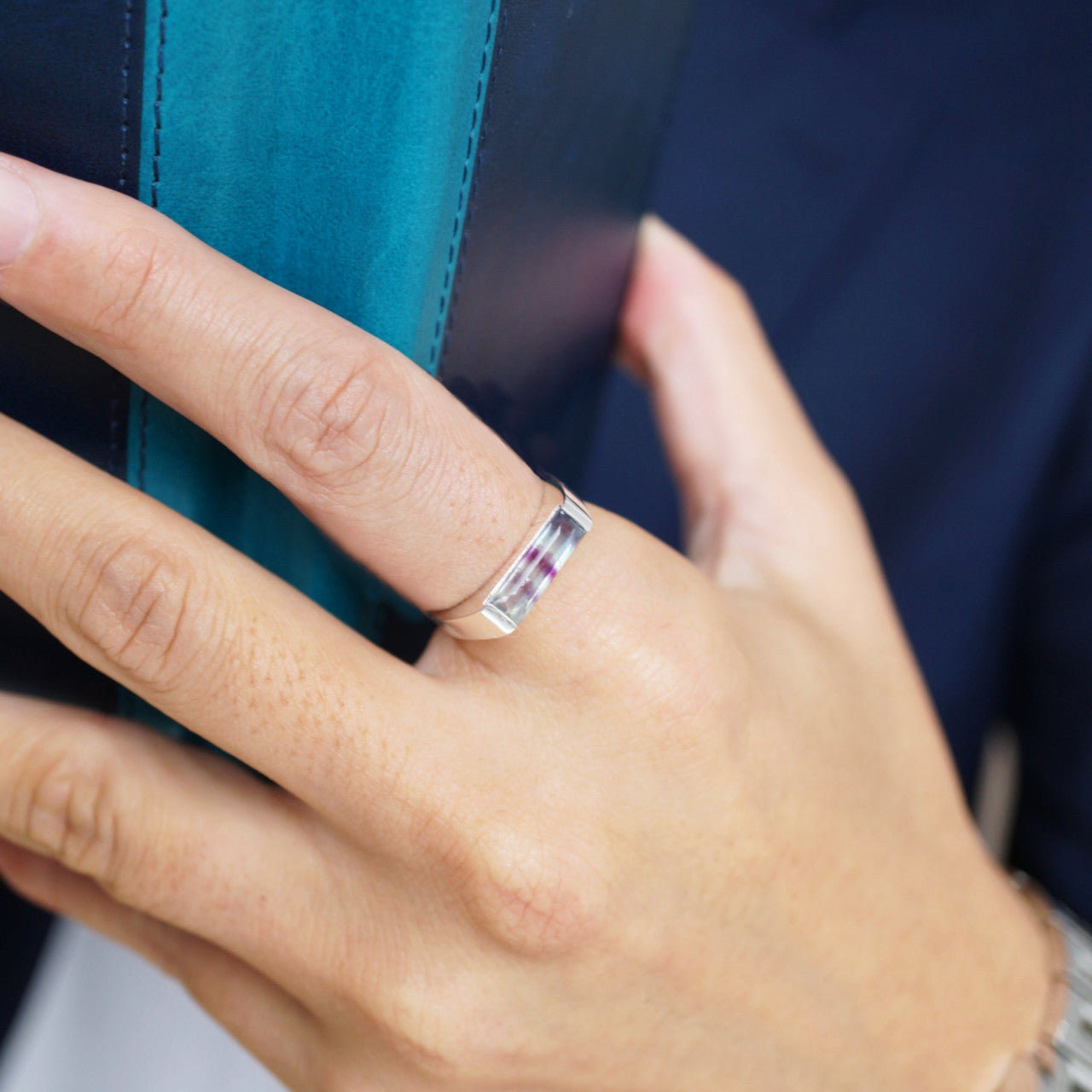 Bi-color fluorite ring