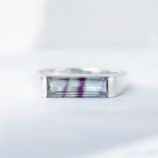 Bi-color fluorite ring